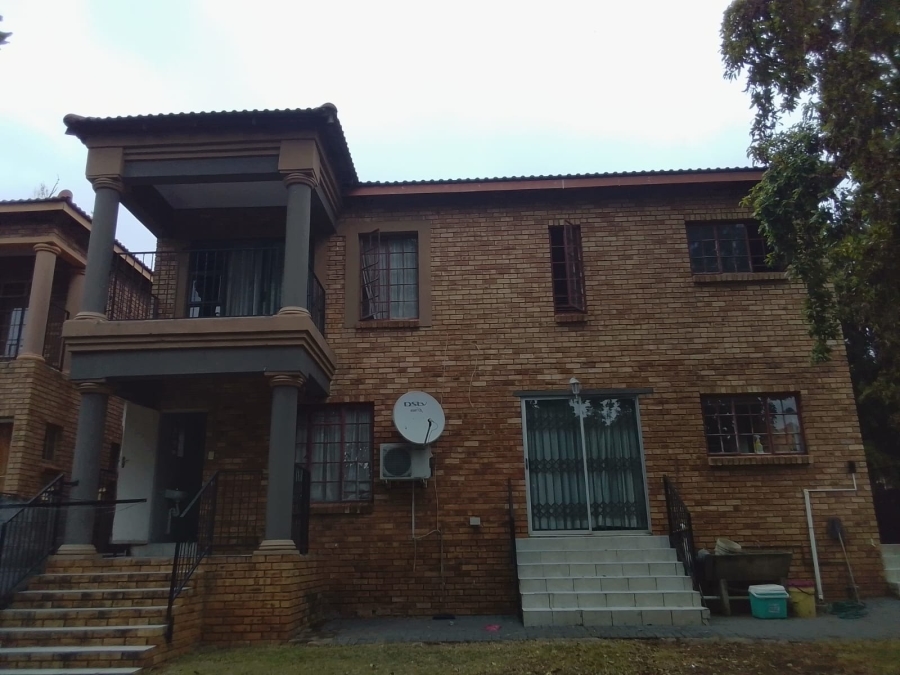 4 Bedroom Property for Sale in Safari Gardens North West